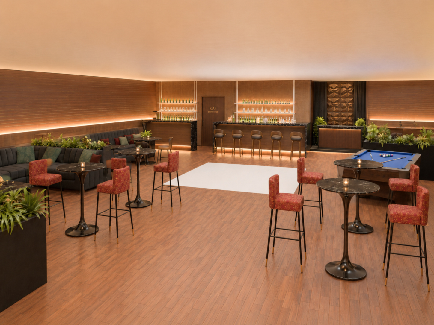 Full Ground Floor Club Atmosphere